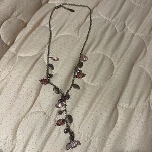 Adjustablee necklace with stones and colored clear glass